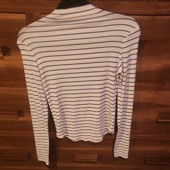 American Eagle Outfitters Cream Fitted Button Down Shirt - Picture 1 of 4